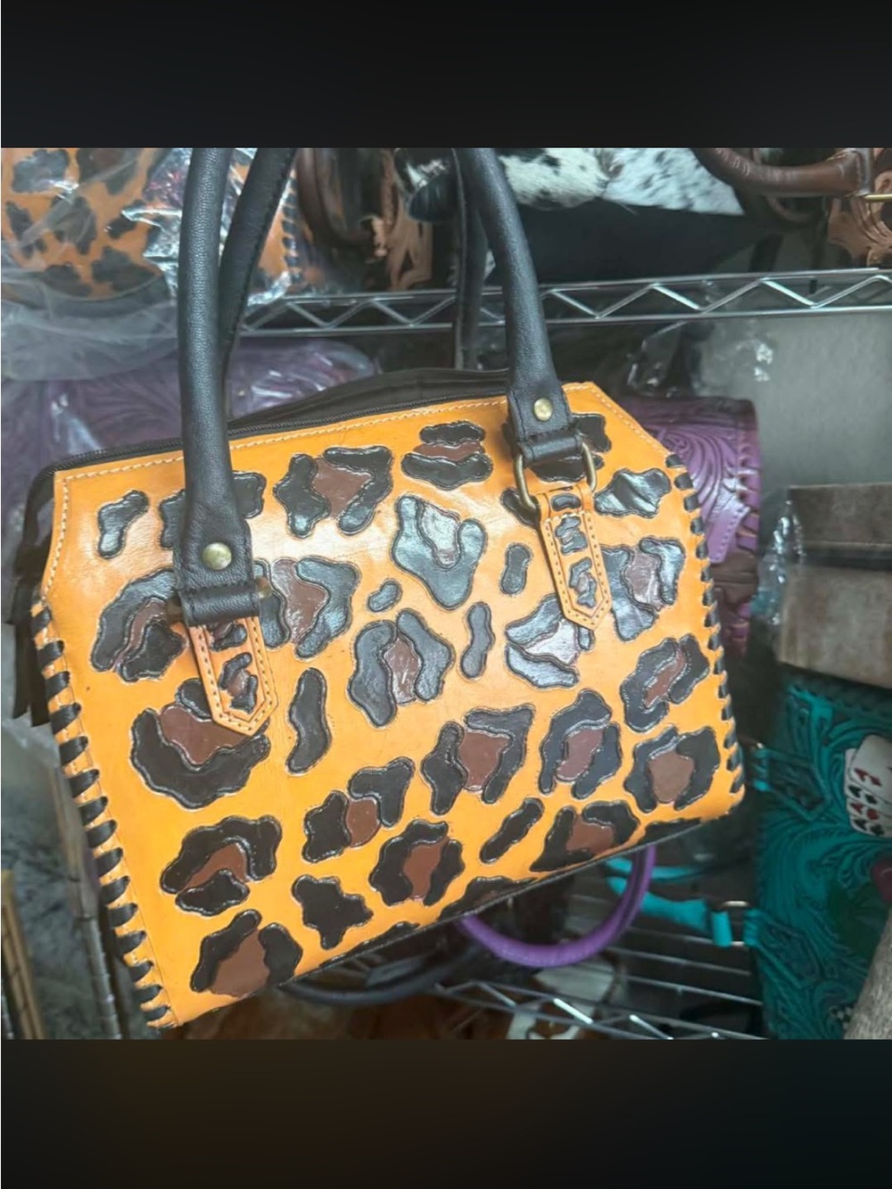 IN SEARCH OF !! I AM LOOKING FOR A MEDIUM IN THIS